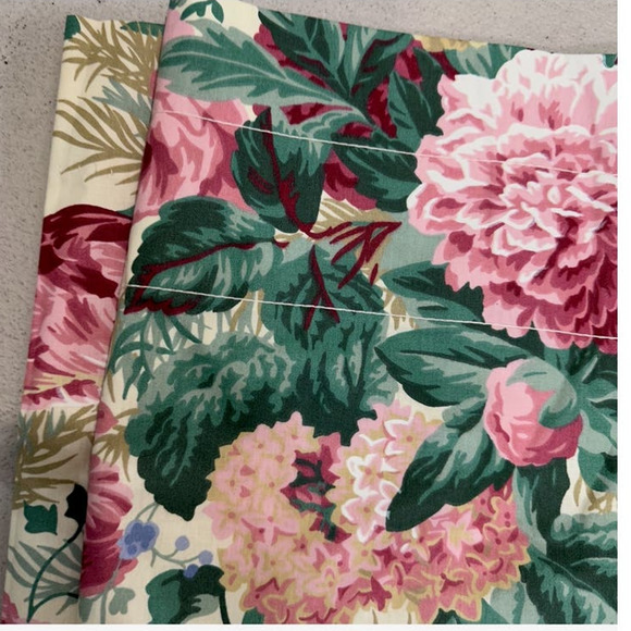 Martex USA 2 Panel Set Shabby Cottage Chic Floral Vintage Curtains - Picture 4 of 8